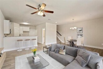 204 Emma Dr in Lewisville, TX - Building Photo - Building Photo