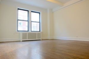 311 E 72nd St-Unit -#C12 in New York, NY - Building Photo - Building Photo