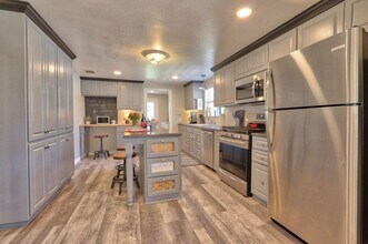 603 N Avenue N in Johnson City, TX - Building Photo - Building Photo