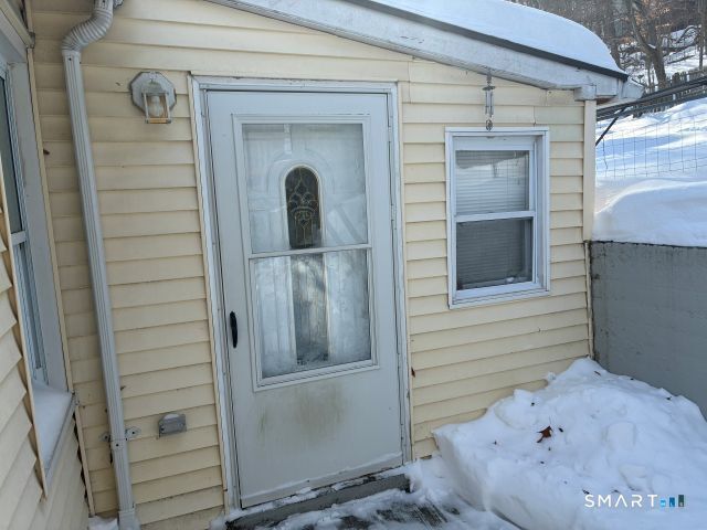 68 New St in Seymour, CT - Building Photo - Building Photo