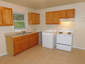 2405 E Florida St in Greensboro, NC - Building Photo - Building Photo