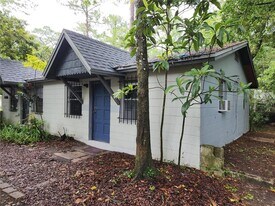 1958 NW 4th St in Gainesville, FL - Building Photo