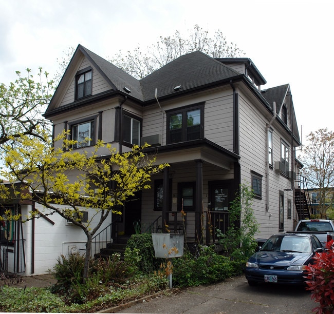 388 E 11th Ave in Eugene, OR - Building Photo - Building Photo