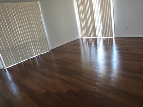 7206 Donnell Pl, Unit D8 in Forestville, MD - Building Photo - Building Photo