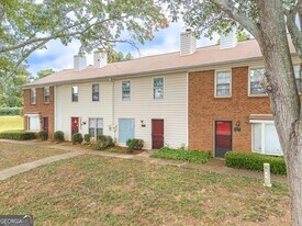 151 Old Ferry Way in Roswell, GA - Building Photo