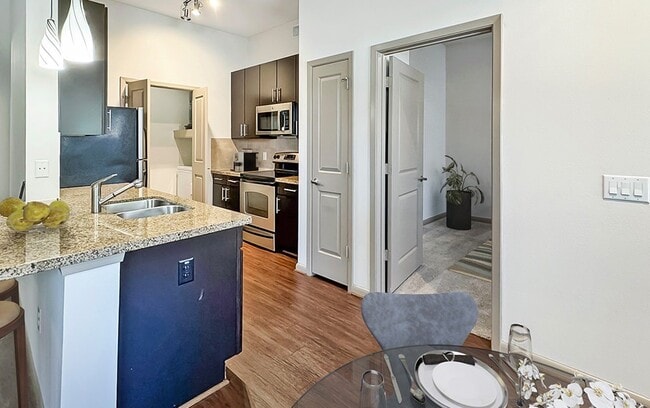 400 McGowen St in Houston, TX - Building Photo - Building Photo