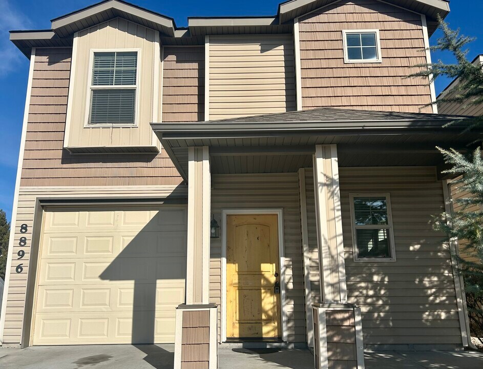8896 W Shoup Dr in Boise, ID - Foto de edificio