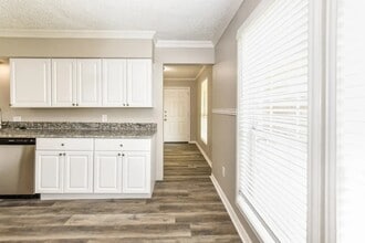 1004 Richard Dr in Garland, TX - Building Photo - Building Photo