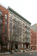 535-545 E 13th St in New York, NY - Foto de edificio - Building Photo