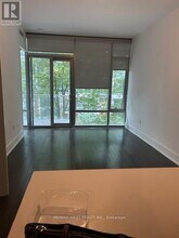 39 Queens Quay E in Toronto, ON - Building Photo - Building Photo