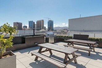 The Lofts at 7 in San Francisco, CA - Foto de edificio - Building Photo