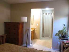 10930 W Florida Ave, Unit 601 in Lakewood, CO - Foto de edificio - Building Photo
