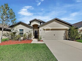 1222 Brenton Leaf Dr in Ruskin, FL - Building Photo