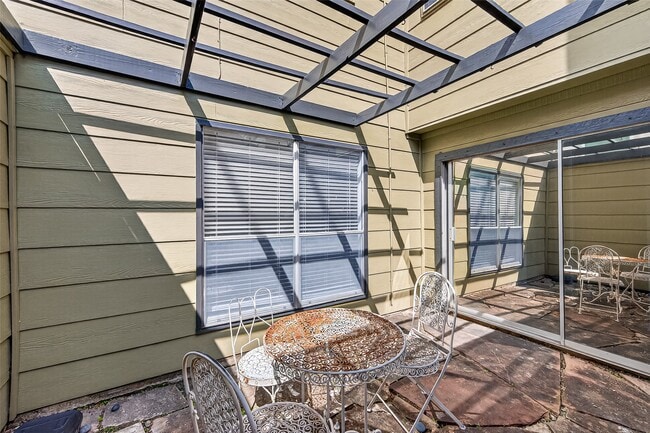 property at 1917 Trixie Ln