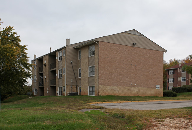 Woodhill Apartments in Baltimore, MD - Foto de edificio - Building Photo