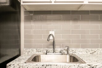 Sedona Falls in Marietta, GA - Foto de edificio - Building Photo