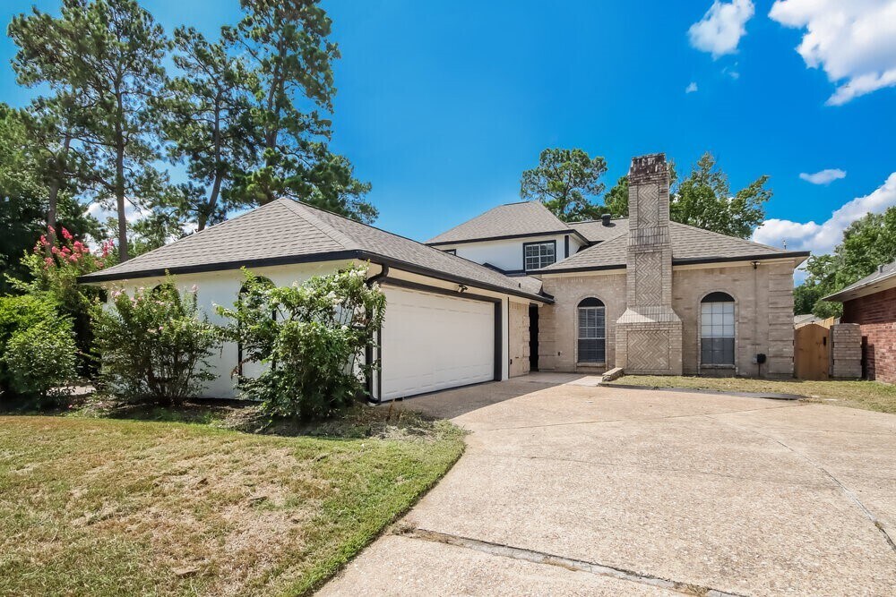 20003 Atasca Villas Dr in Humble, TX - Foto de edificio