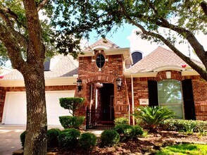 2611 Summer Rain Dr in Manvel, TX - Building Photo - Building Photo