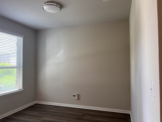 1513 Carlene Pruett St in Leander, TX - Building Photo - Building Photo