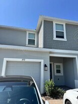 1572 Swan Swim Dr in Davenport, FL - Building Photo