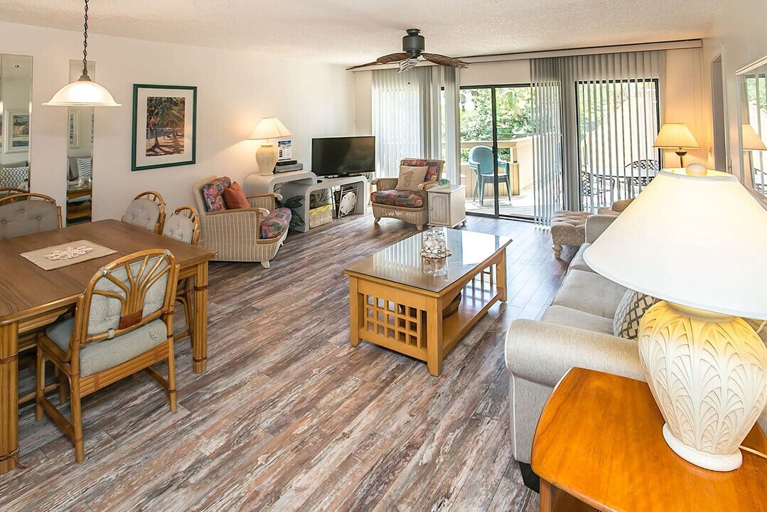 130 Ocean Hibiscus Dr in St. Augustine, FL - Building Photo