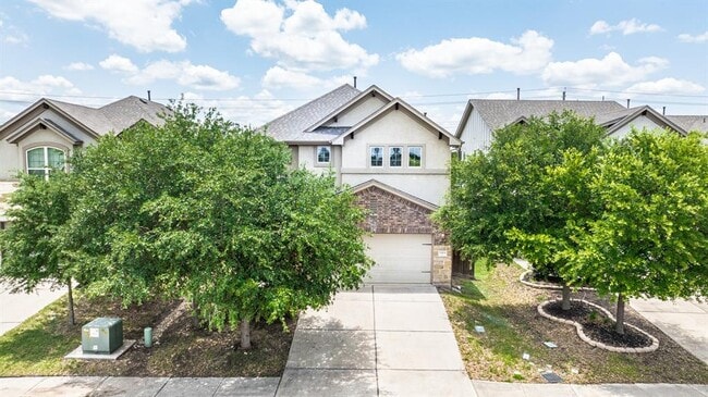 9404 Hunter Ln in Austin, TX - Building Photo - Building Photo