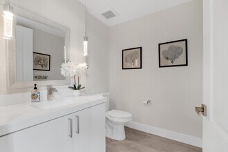 1238 NE 17th Ave in Fort Lauderdale, FL - Building Photo - Building Photo