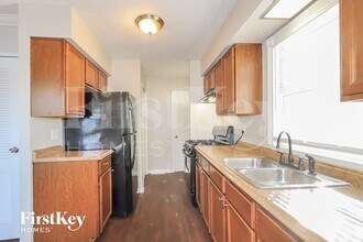 203 Caddy Ave in Carpentersville, IL - Building Photo - Building Photo