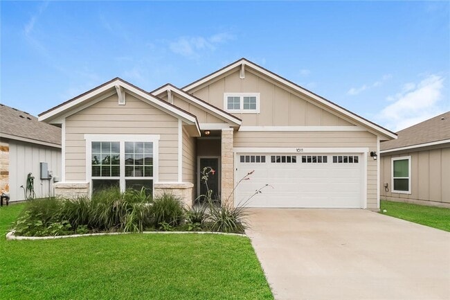 property at 1611 Curlew Ln