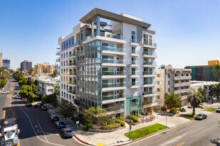 Serrano Palace Tower in Los Angeles, CA - Building Photo