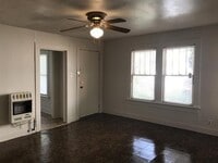 609 E N 15th St photo'