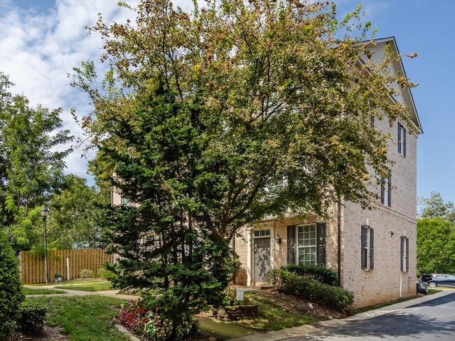 257 N Irwin Ave in Charlotte, NC - Building Photo - Building Photo