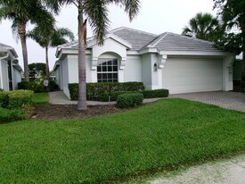2483 Greendale Pl in Cape Coral, FL - Building Photo