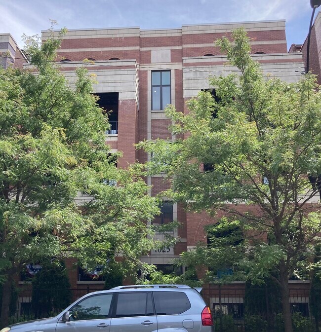 1025 W Monroe St in Chicago, IL - Building Photo - Building Photo