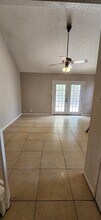 15902 Oak Mountain Dr in Houston, TX - Building Photo - Building Photo