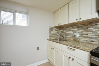3707 Perry St, Unit Garden apartment in Brentwood, MD - Foto de edificio - Building Photo