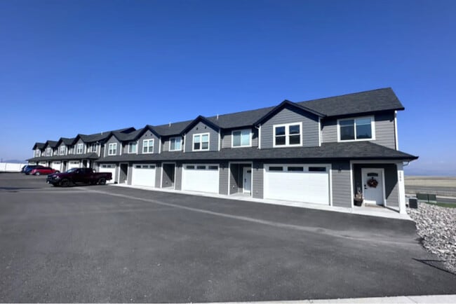 property at 2296 Deerfield Ln