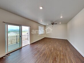 8235 Joyce St in Arvada, CO - Foto de edificio - Building Photo