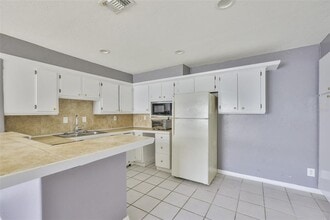 1045 Apollo Beach Blvd in Apollo Beach, FL - Building Photo - Building Photo