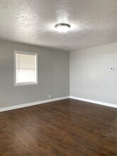 423 E 450 S in Clearfield, UT - Building Photo - Building Photo