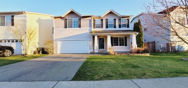 18123 Silver Creek Ave E in Puyallup, WA - Building Photo - Building Photo