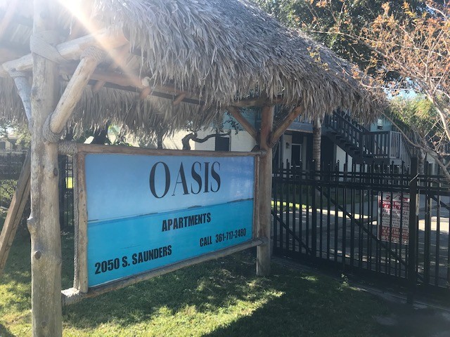 Oasis Apartments in Aransas Pass, TX - Foto de edificio - Building Photo