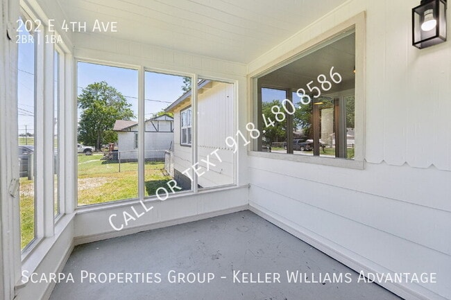 202 E 4th Ave in Owasso, OK - Building Photo - Building Photo