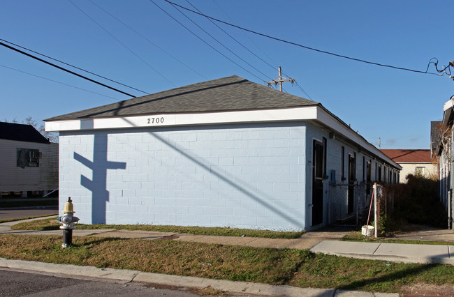 2700 Frenchmen St in New Orleans, LA - Foto de edificio - Building Photo