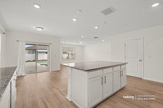 9549 Summers Cay Cir in Thonotosassa, FL - Building Photo - Building Photo