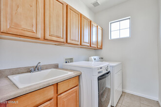 2237 N 135th Dr in Goodyear, AZ - Foto de edificio - Building Photo