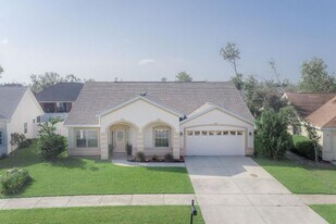 3225 Azalea Cir in Lynn Haven, FL - Building Photo