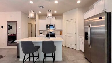 6948 W Jadewood Ln in Tucson, AZ - Building Photo - Building Photo