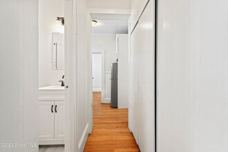 101 Union Ave-Unit -4 in Saratoga Springs, NY - Building Photo - Building Photo