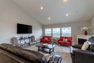 Bentley Apartments in Spokane, WA - Building Photo - Building Photo